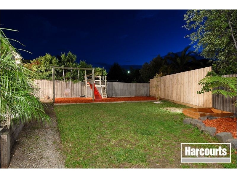 10 Demint Walk, Narre Warren South VIC 3805