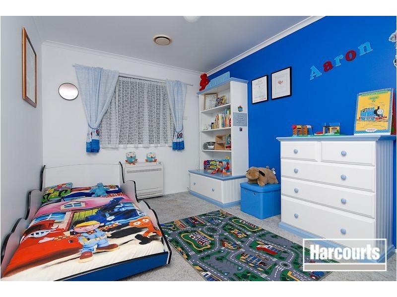 10 Demint Walk, Narre Warren South VIC 3805