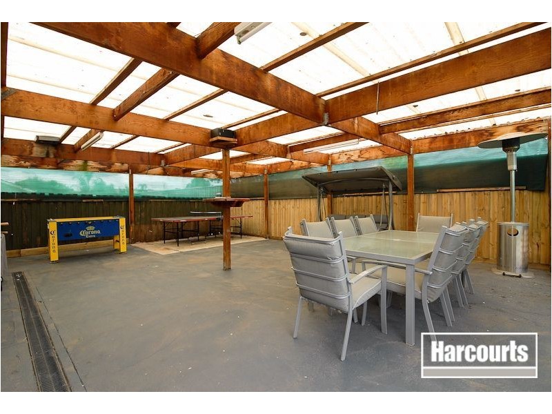 26 Lansell Drive, Cranbourne North VIC 3977