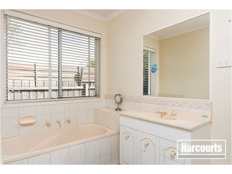 13 Artist Cresent, Narre Warren South VIC 3805