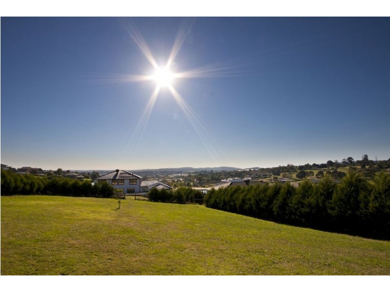 6 The Lough Court, Narre Warren North VIC 3804