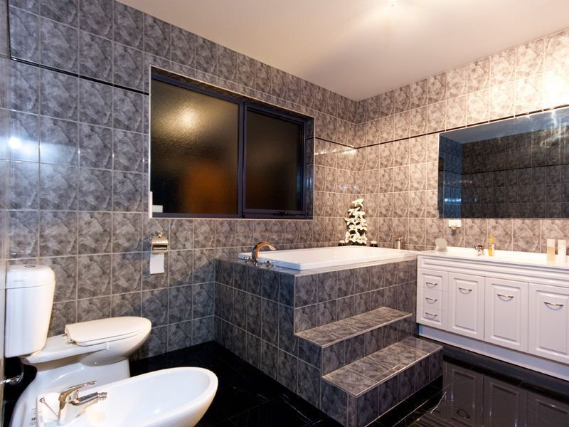 6 The Lough Court, Narre Warren North VIC 3804