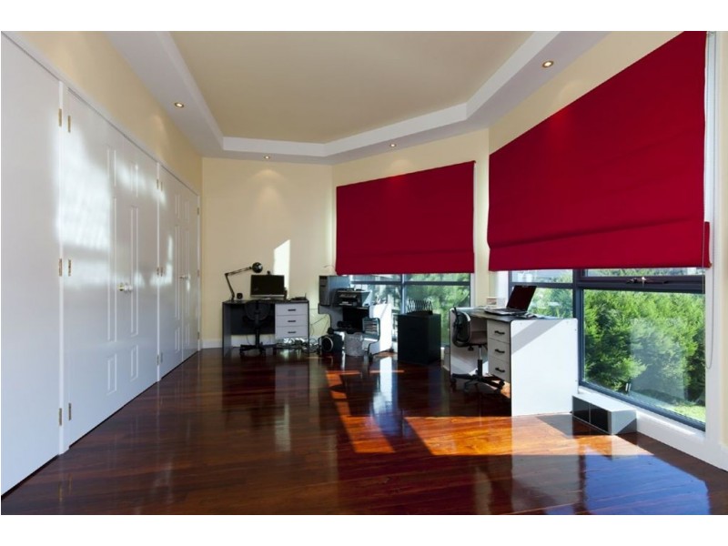 6 The Lough Court, Narre Warren North VIC 3804