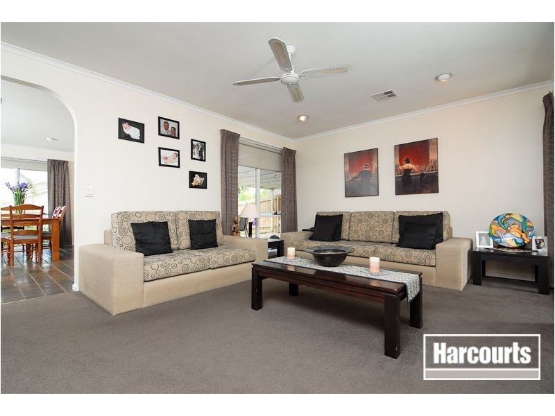 13 Bosco Close, Narre Warren VIC 3805