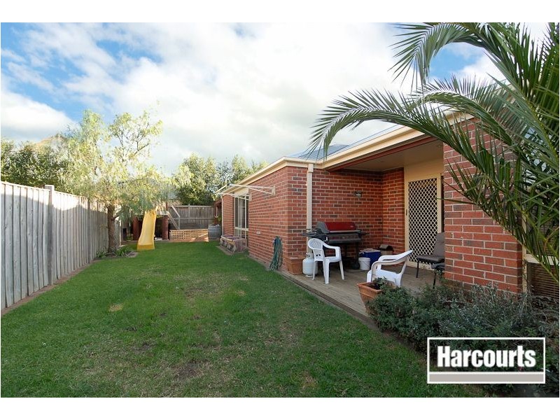 15 Ellen Rd, Narre Warren South VIC 3805