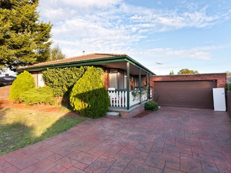 16 Debanne Court, Narre Warren VIC 3805