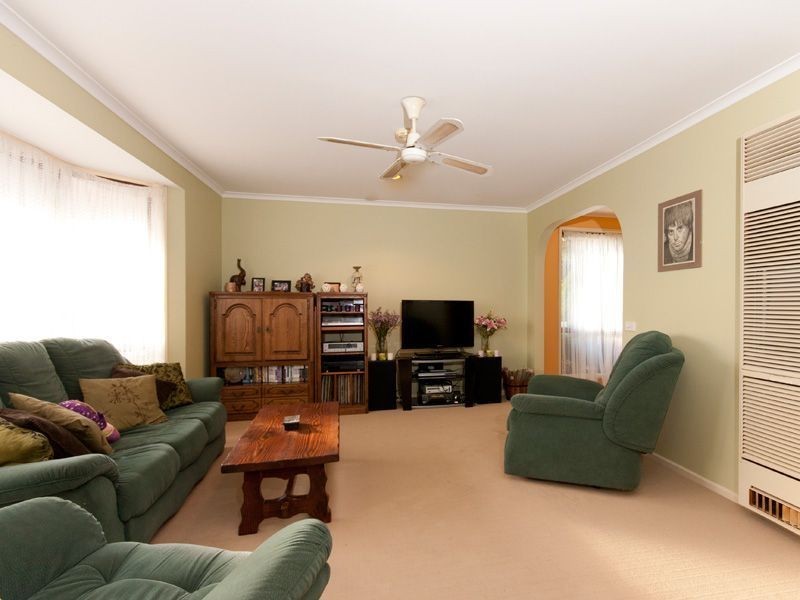 16 Debanne Court, Narre Warren VIC 3805