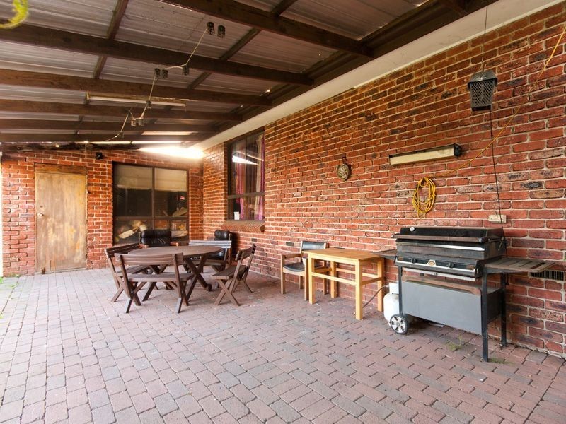 16 Debanne Court, Narre Warren VIC 3805