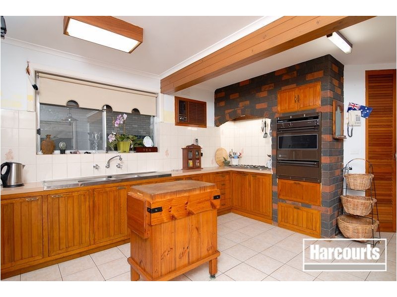 5 Cloverset Ave, Narre Warren VIC 3805