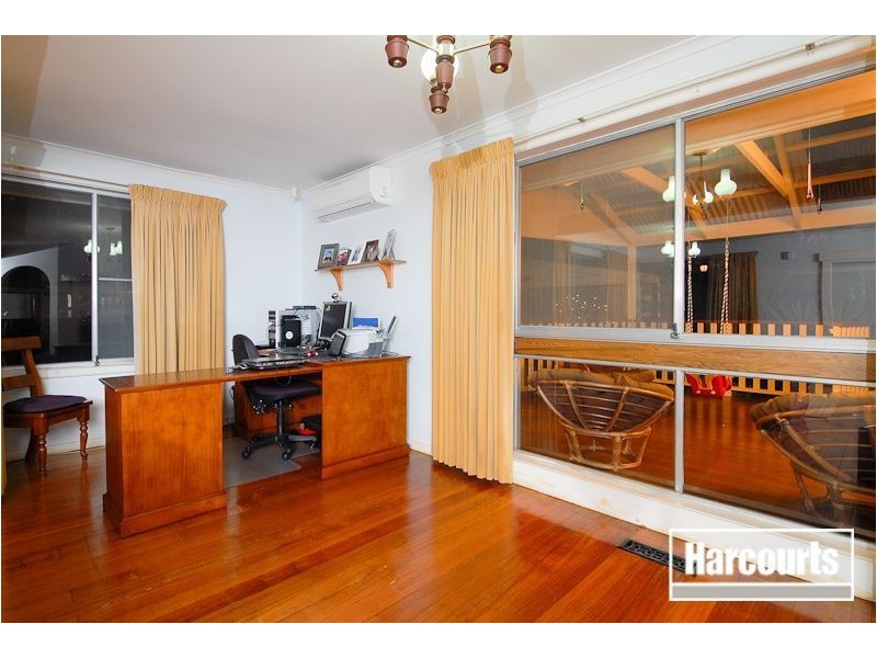 5 Cloverset Ave, Narre Warren VIC 3805