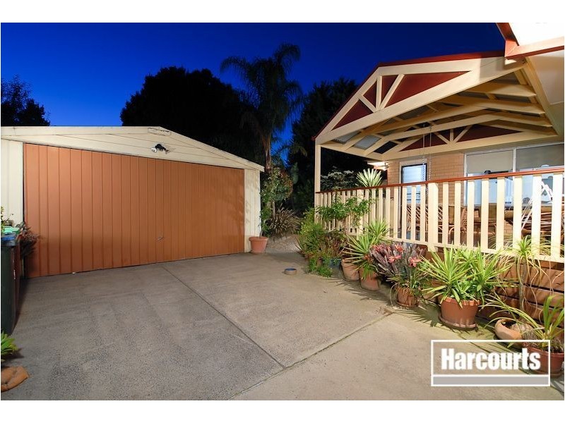 5 Cloverset Ave, Narre Warren VIC 3805