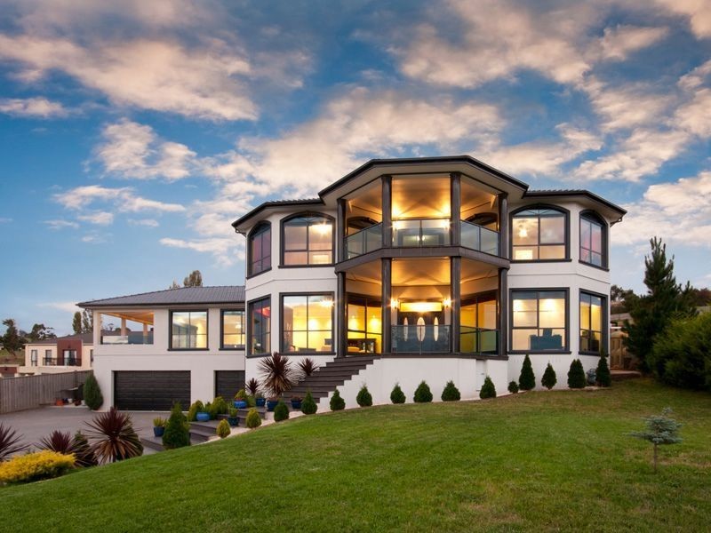 6 The Lough Court, Narre Warren North VIC 3804