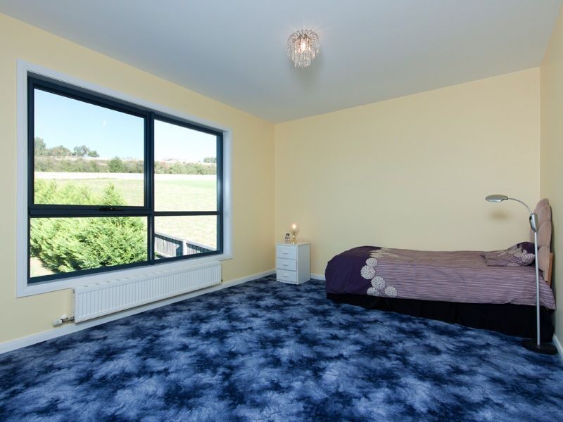 6 The Lough Court, Narre Warren North VIC 3804