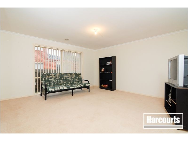 9 Blake St, Berwick VIC 3806