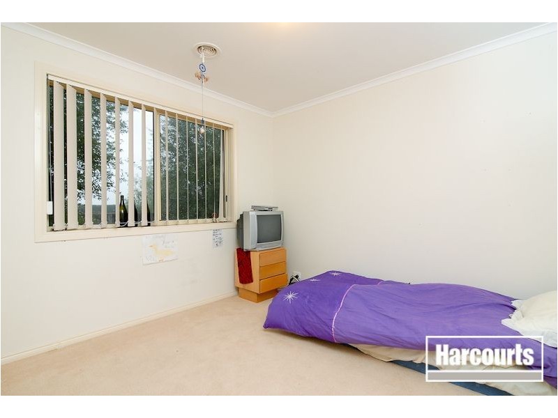 9 Blake St, Berwick VIC 3806