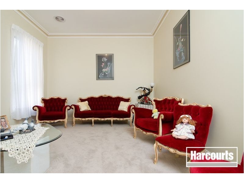 33 Champagne Grove, Narre Warren South VIC 3805