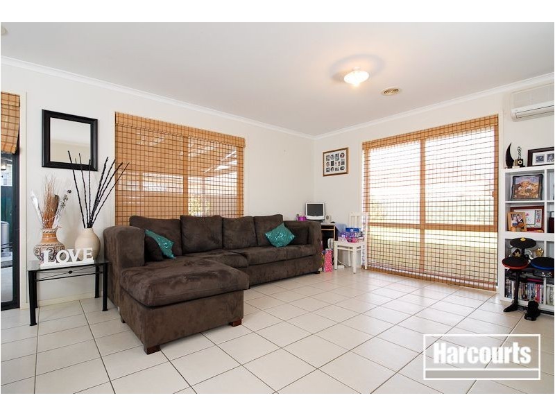 76 Harrington Drive, Narre Warren South VIC 3805