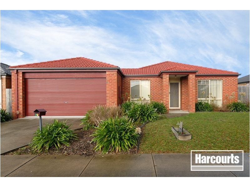 61 Phoenix Avenue, Cranbourne VIC 3977