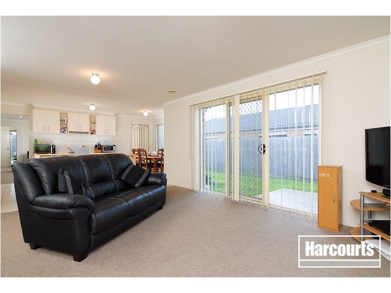 61 Phoenix Avenue, Cranbourne VIC 3977