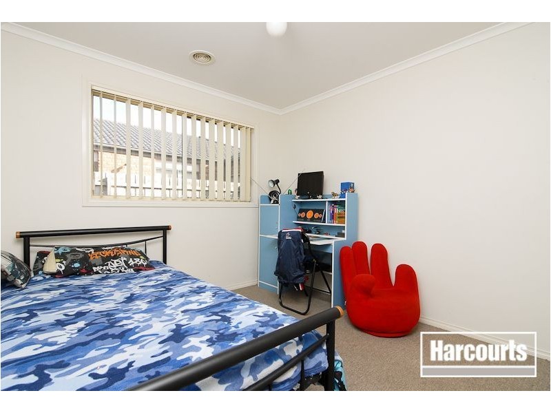 61 Phoenix Avenue, Cranbourne VIC 3977