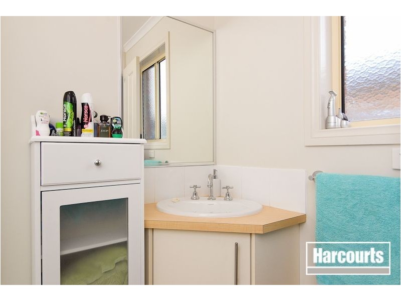 61 Phoenix Avenue, Cranbourne VIC 3977