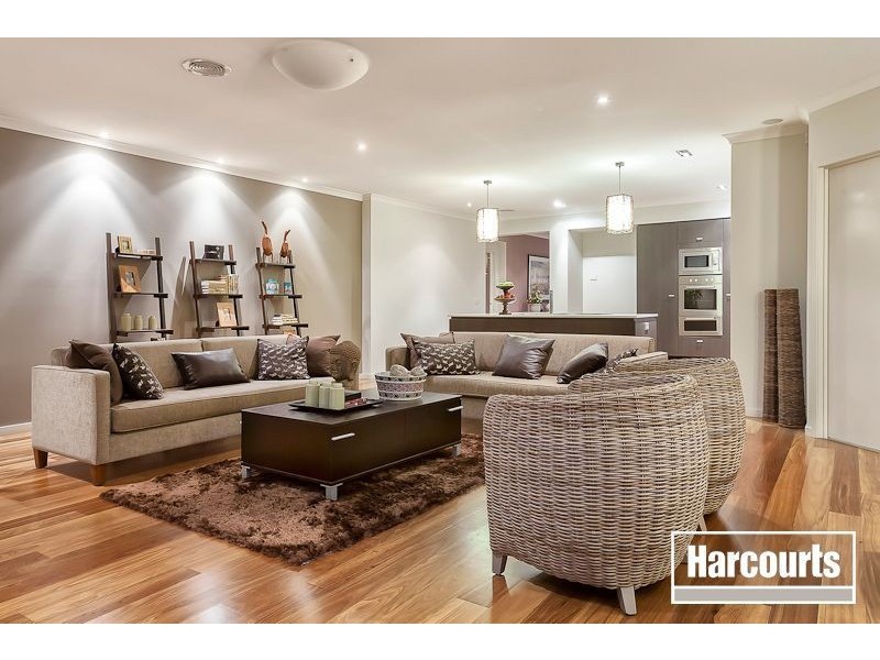 8 Biscay Grove, Lyndhurst VIC 3975