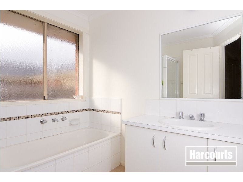 7 Niagara Court, Hampton Park VIC 3976