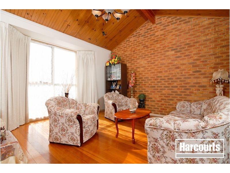 40 Marson Crescent, Hallam VIC 3803