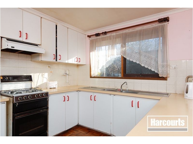 13 Barkly St, Cranbourne VIC 3977