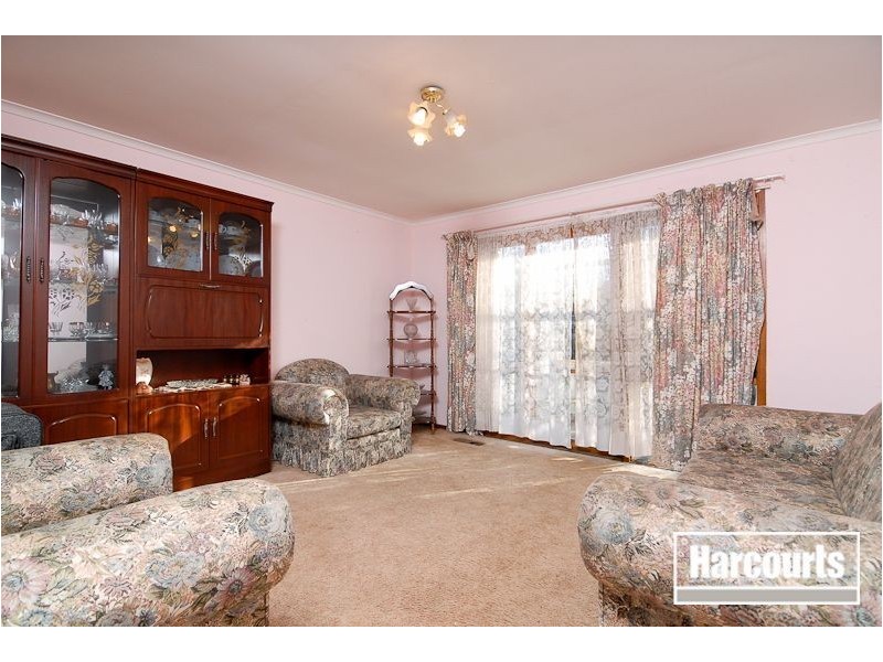 13 Barkly St, Cranbourne VIC 3977