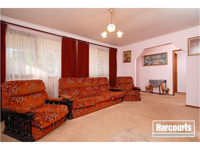 13 Barkly St, Cranbourne VIC 3977
