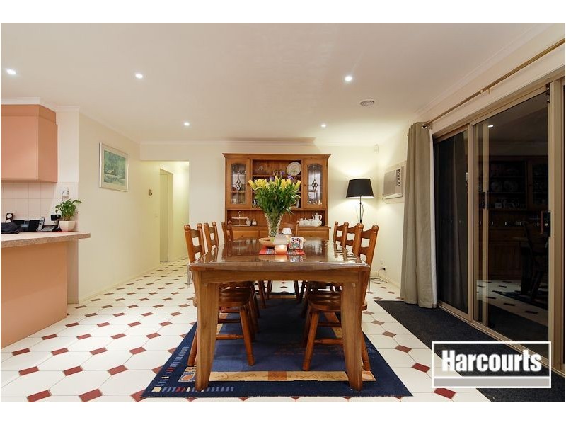 2 Lana Place, Narre Warren VIC 3805