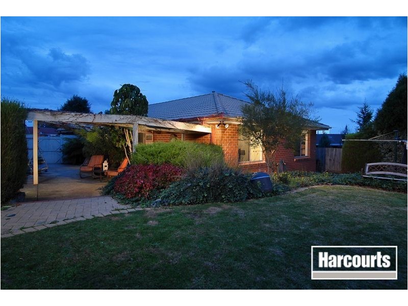 2 Lana Place, Narre Warren VIC 3805