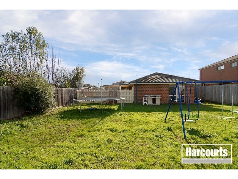 16 Meredith Close, Narre Warren South VIC 3805