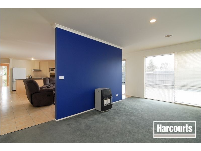 25 Dorchester Dve, Narre Warren South VIC 3805