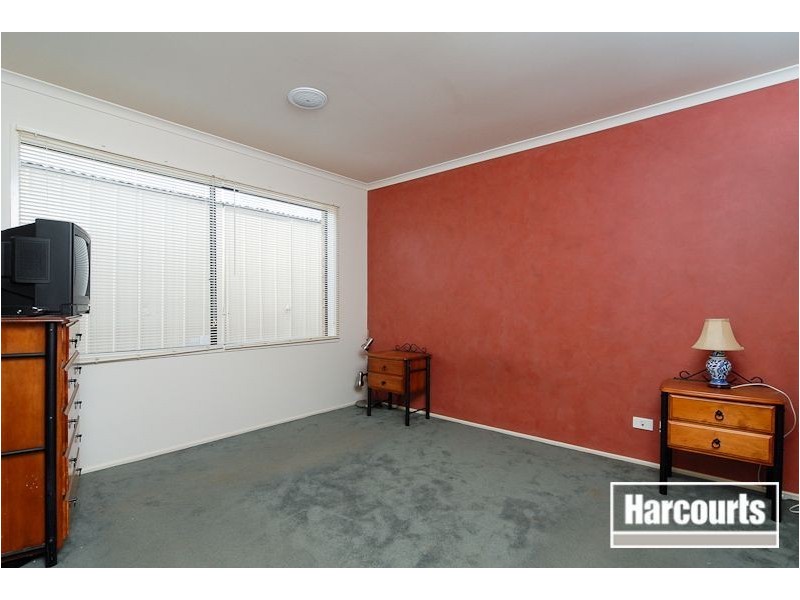25 Dorchester Dve, Narre Warren South VIC 3805