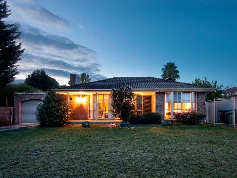 19 Terry Close, Narre Warren VIC 3805