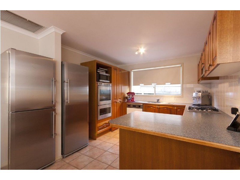 4 Beech Place, Hallam VIC 3803