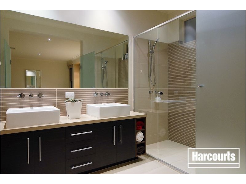 5 Patrick Close, Lyndhurst VIC 3975