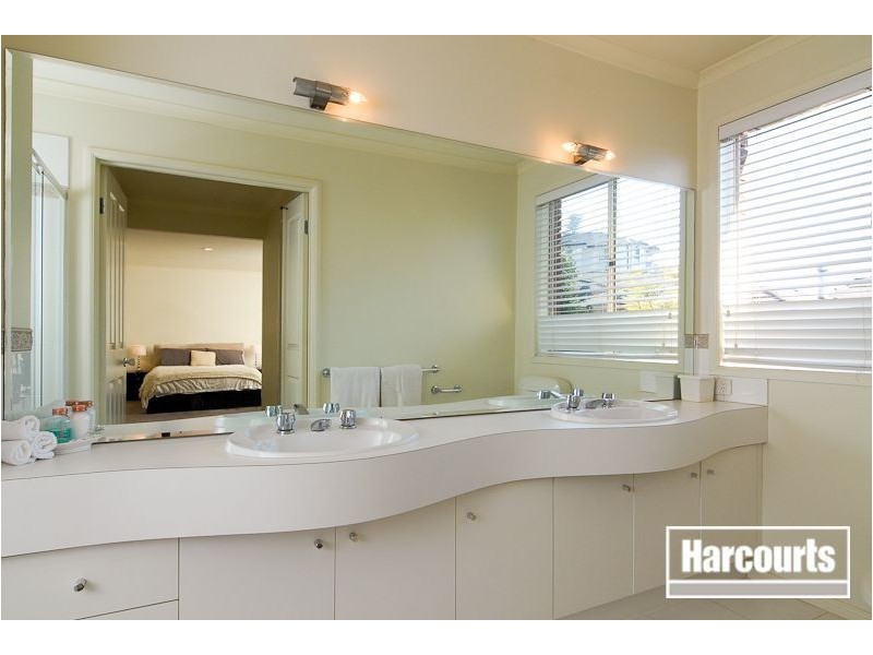 5 Coachwood Crescent, Narre Warren VIC 3805