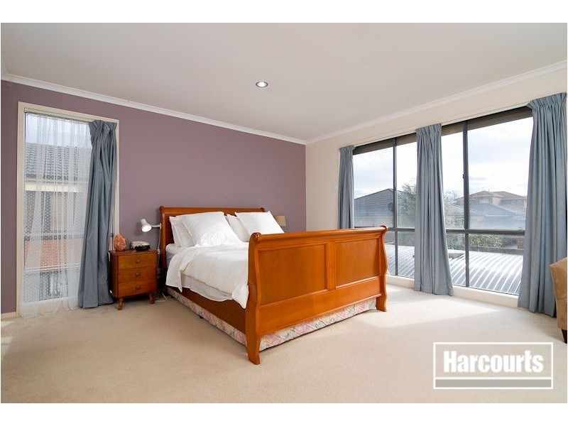 116 Robinswood Parade, Narre Warren South VIC 3805