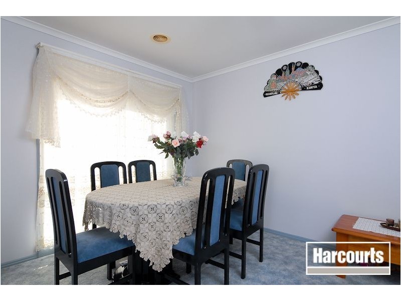 90 Lake View Drive, Narre Warren South VIC 3805