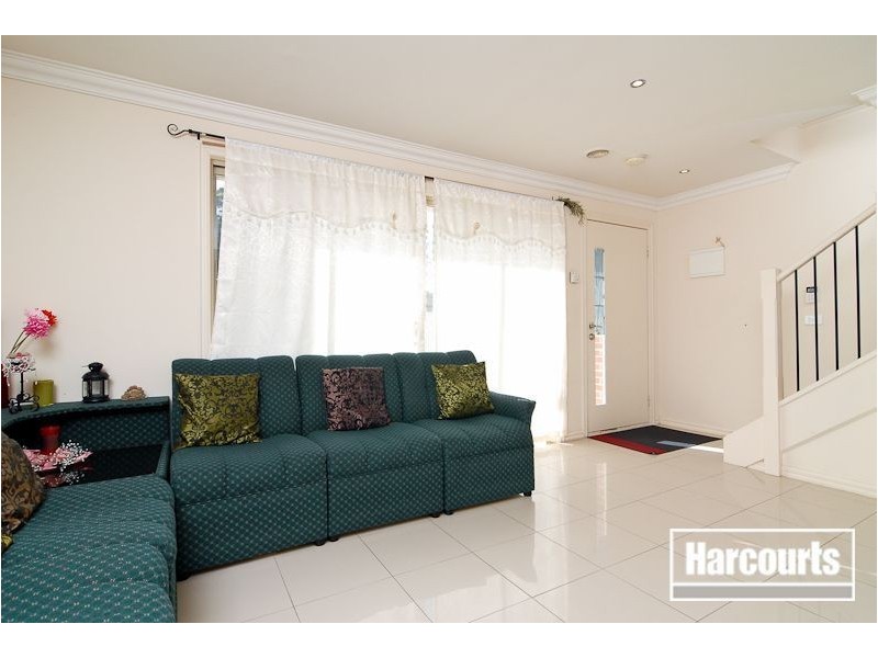 2/57 Hemmings St, Dandenong VIC 3175