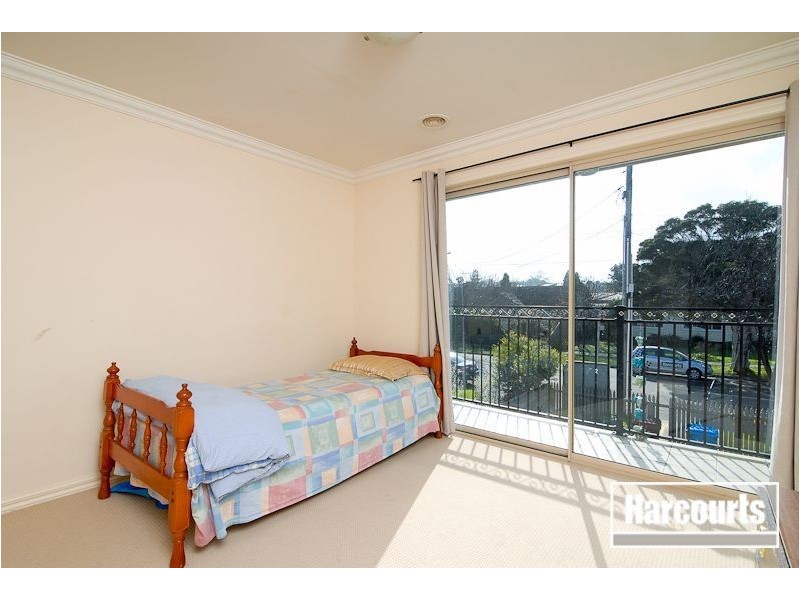 2/57 Hemmings St, Dandenong VIC 3175