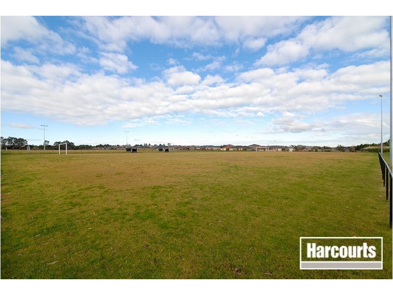 5 Kate Elizabeth Avenue, Berwick VIC 3806