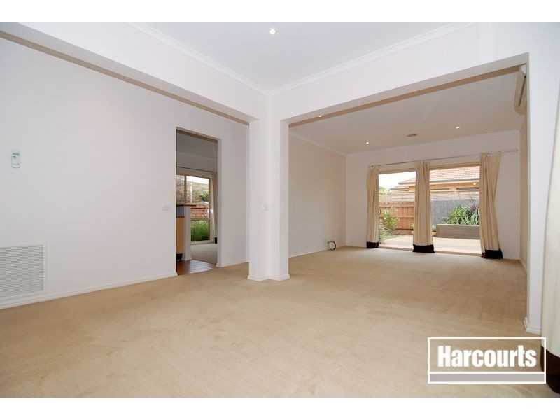 27 Amhurst Drive, Narre Warren South VIC 3805