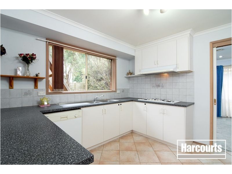 24 Cottswold Avenue, Narre Warren VIC 3805