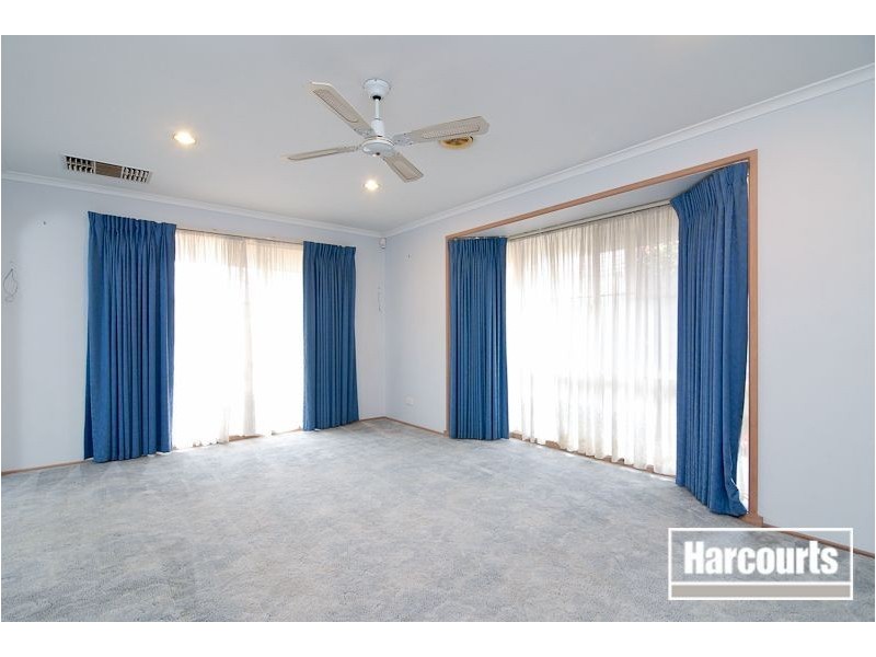 24 Cottswold Avenue, Narre Warren VIC 3805