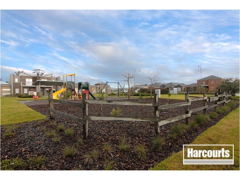 14 Park Orchard Drive, Pakenham VIC 3810