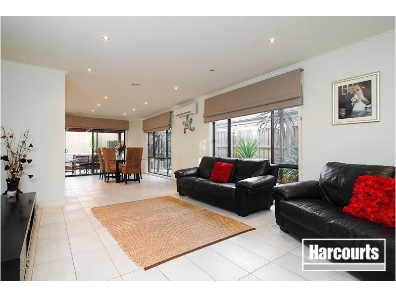 42 Bridgewater Boulevard, Berwick VIC 3806